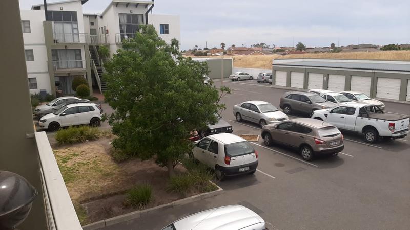 To Let 2 Bedroom Property for Rent in Gordons Bay Western Cape